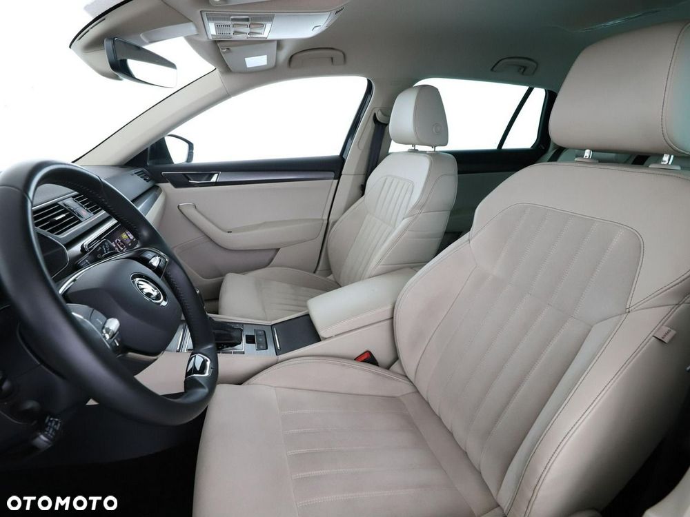 Skoda Superb 2.0 TDI DSG Style - 14