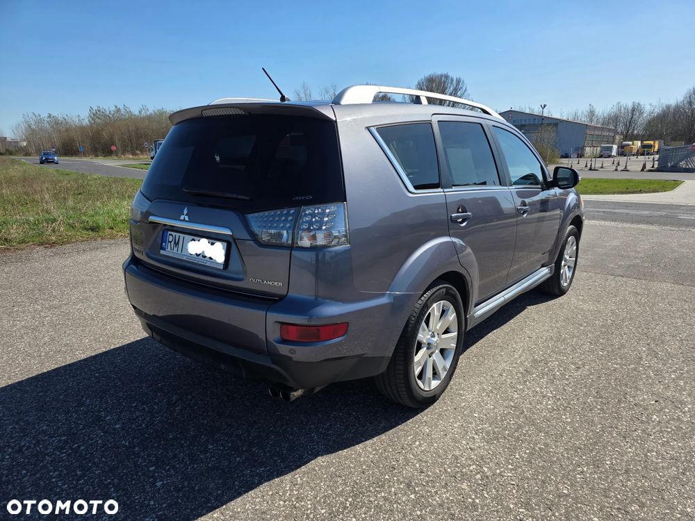 Mitsubishi Outlander - 5