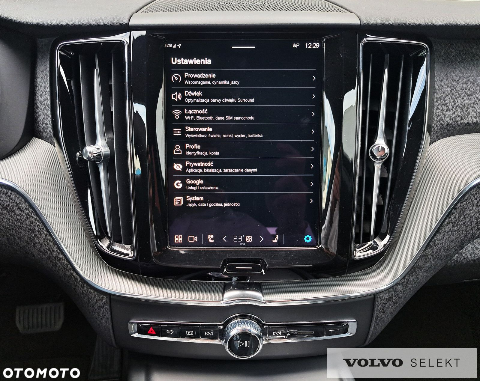 Volvo XC 60 - 22