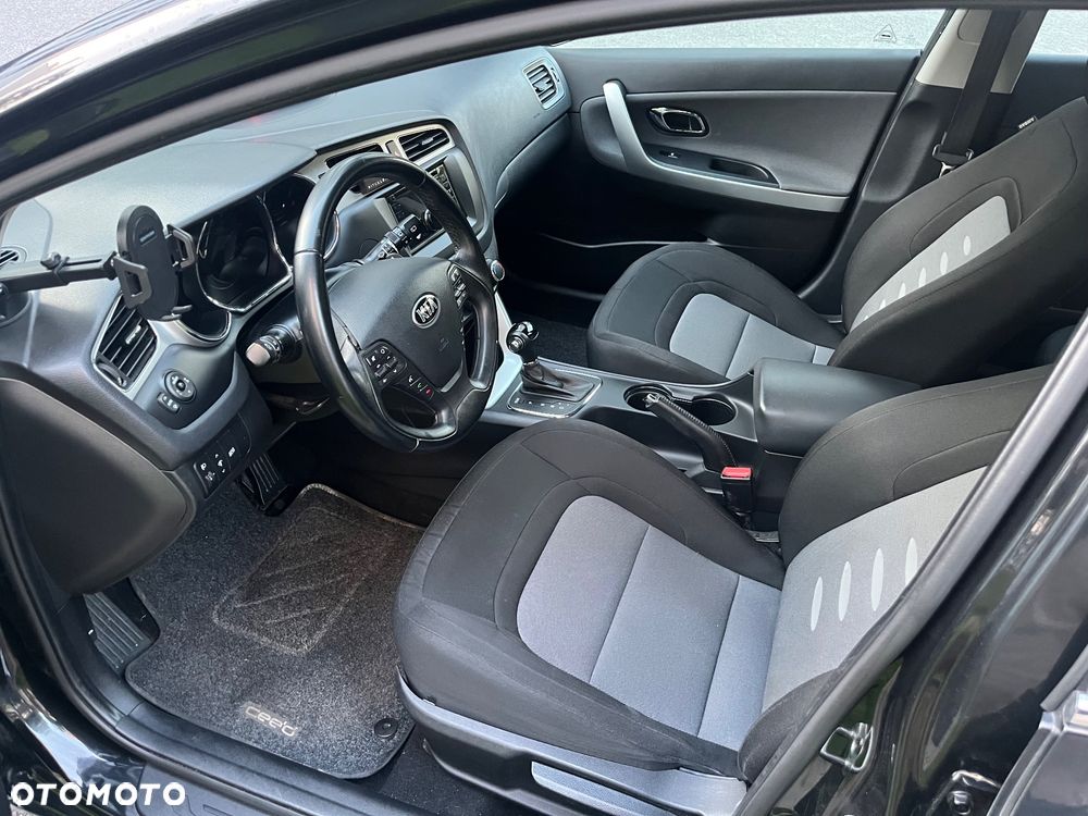 Kia Ceed 1.6 GDI L DCT - 18