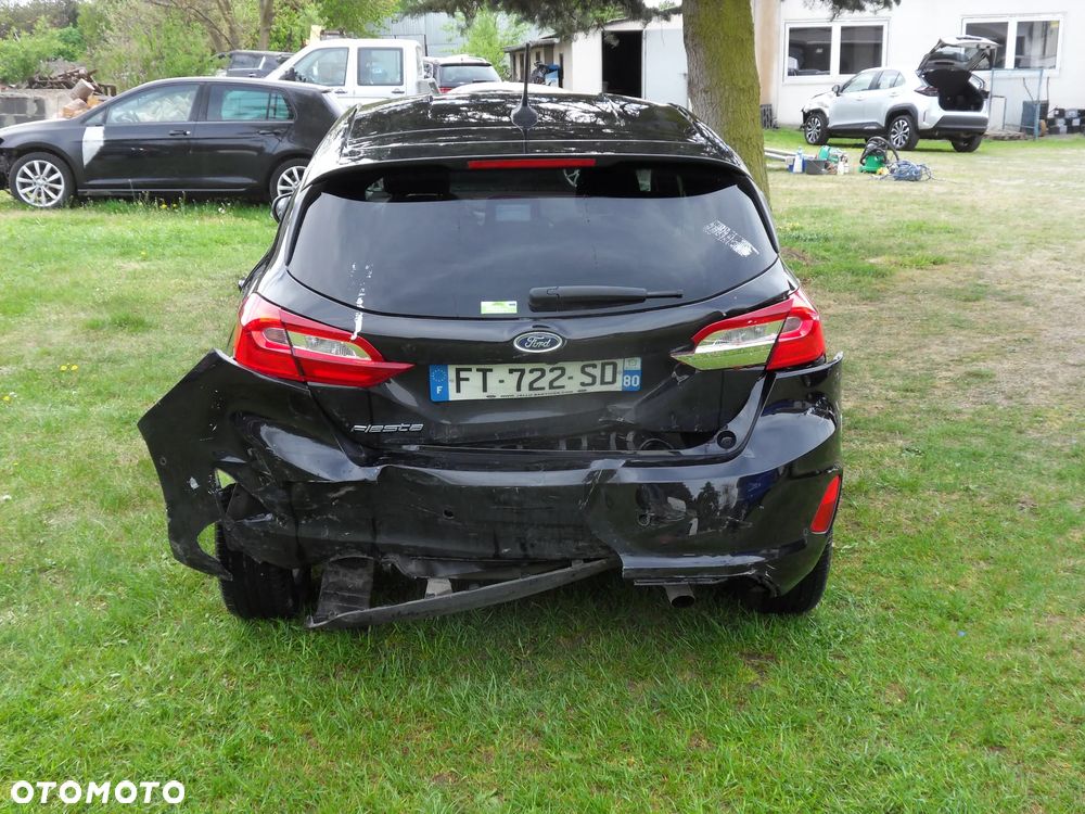 Ford Fiesta 1.0 EcoBoost S&S TITANIUM - 5