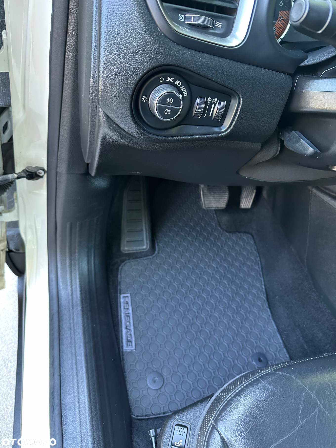 Jeep Renegade 1.3 GSE T4 Turbo Limited 4x4 S&S - 30