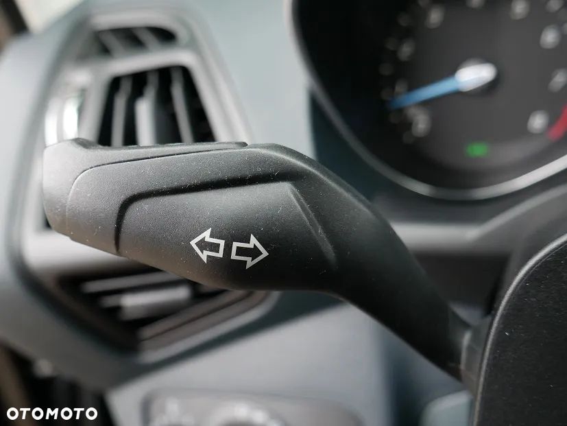 Ford C-MAX 1.6 Ti-VCT Titanium - 22