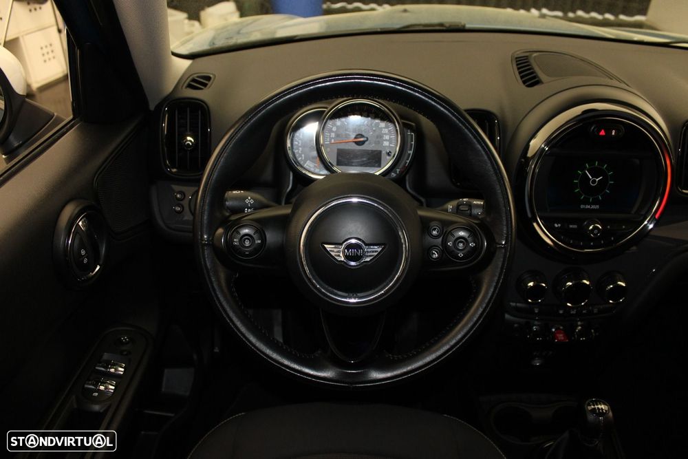 MINI Countryman Cooper D - 10