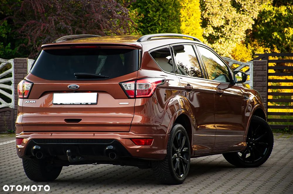 Ford Kuga 1.5 EcoBoost 2x4 ST-Line - 14
