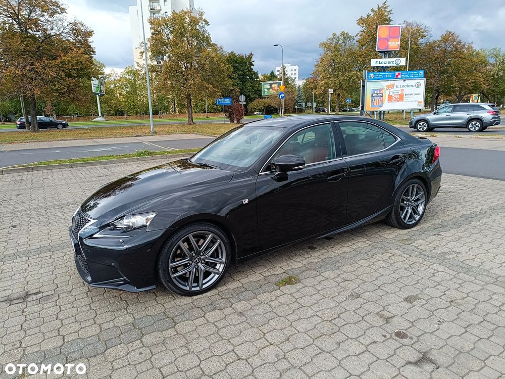 Lexus IS 200t F Sport - 4