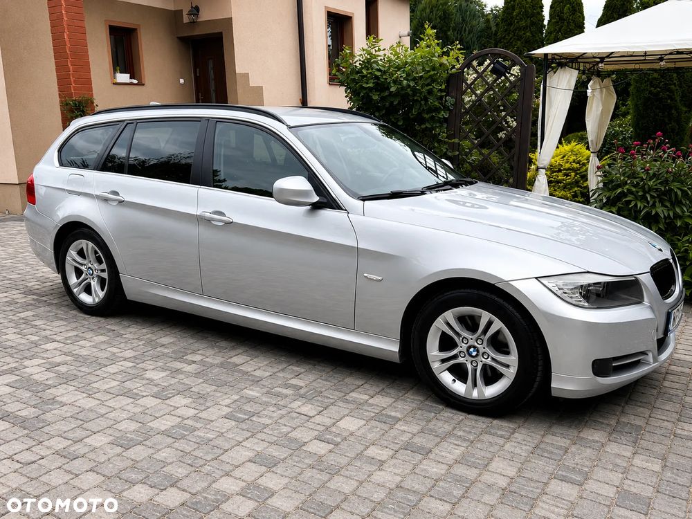 BMW Seria 3 318d Blue Performance - 12