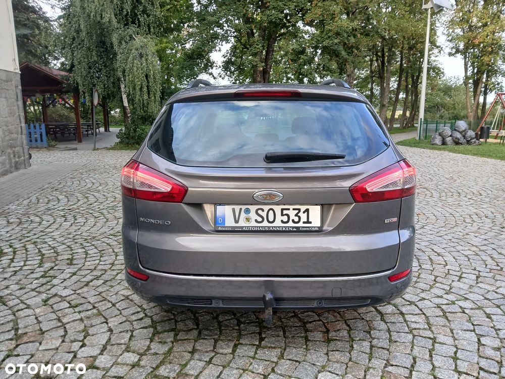 Ford Mondeo 2.0 TDCi Titanium - 11