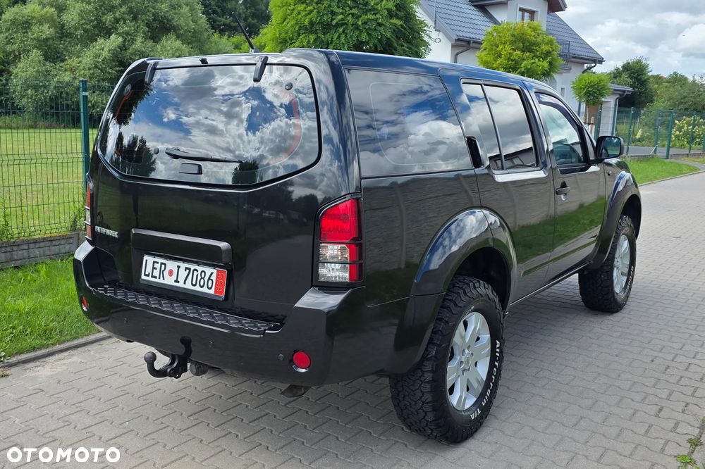 Nissan Pathfinder 2.5 dCi Premium - 9