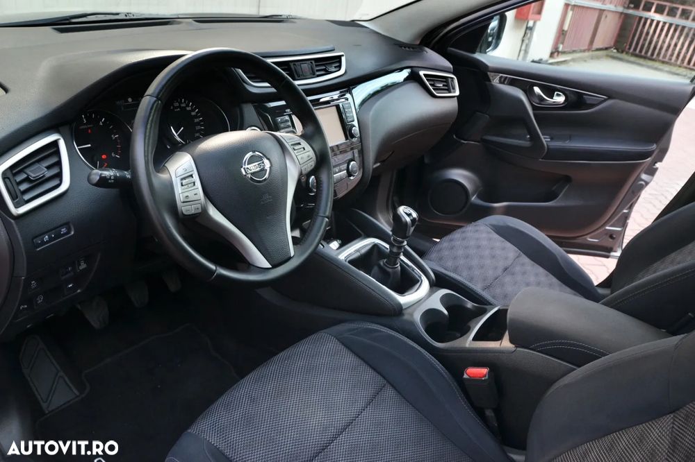 Nissan Qashqai 1.5 DCI TEKNA - 10