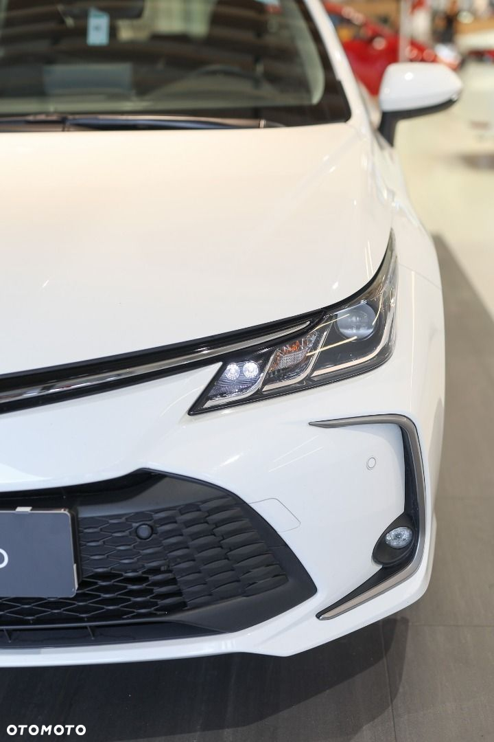 Toyota Corolla - 11