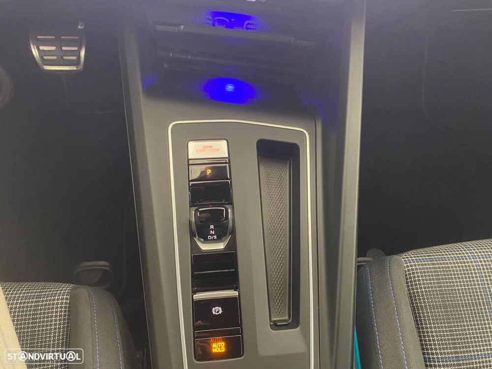 VW Golf 1.4 eHybrid OPF DSG GTE - 46