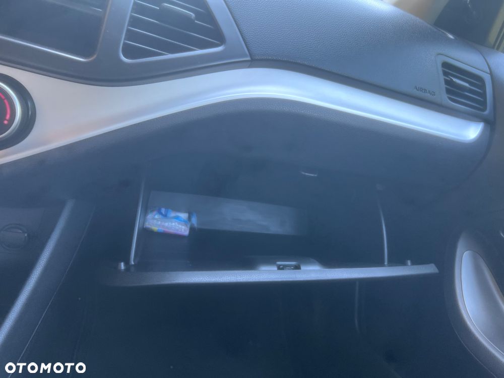 Kia Picanto 1.0 M - 1