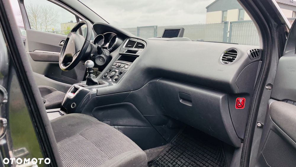 Peugeot 5008 - 4