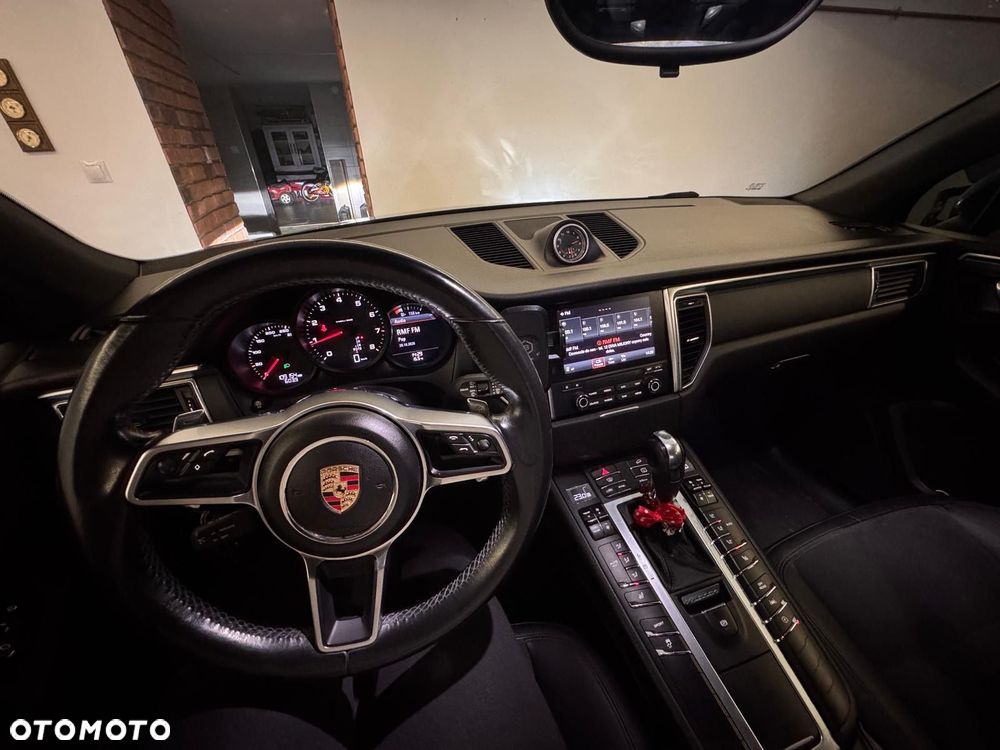 Porsche Macan Standard - 8