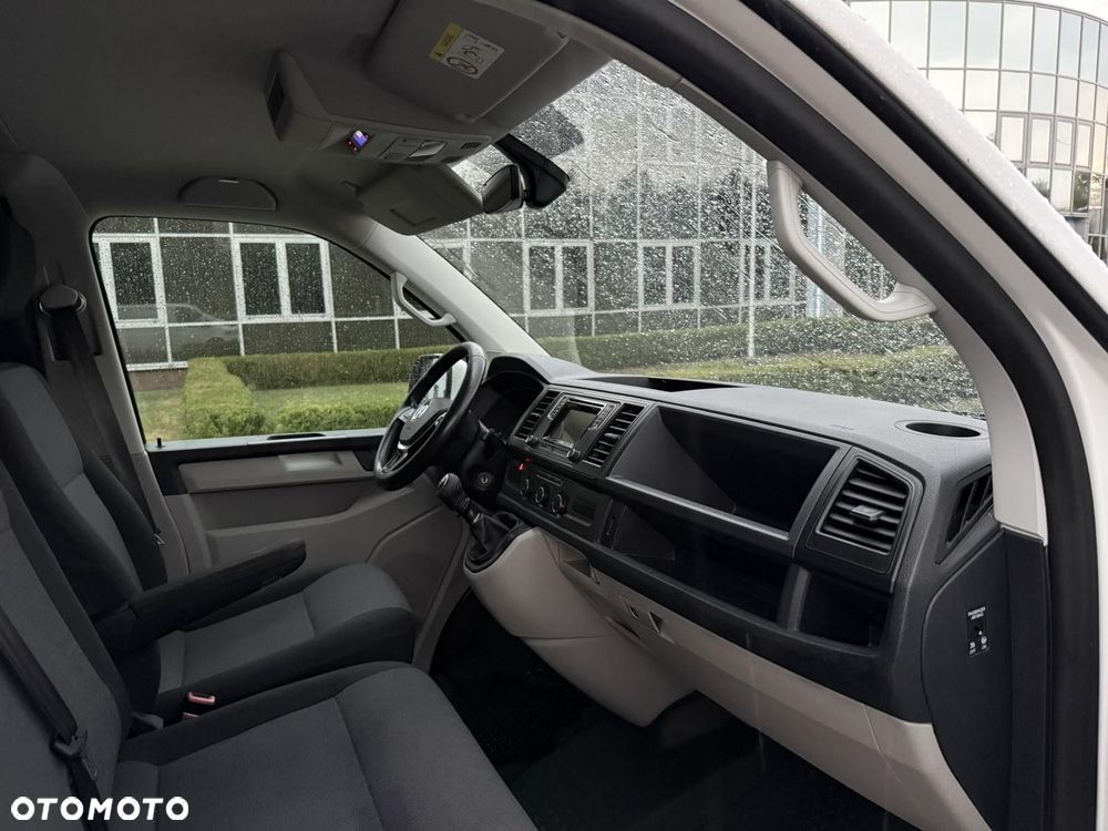 Volkswagen Transporter T6 - 6