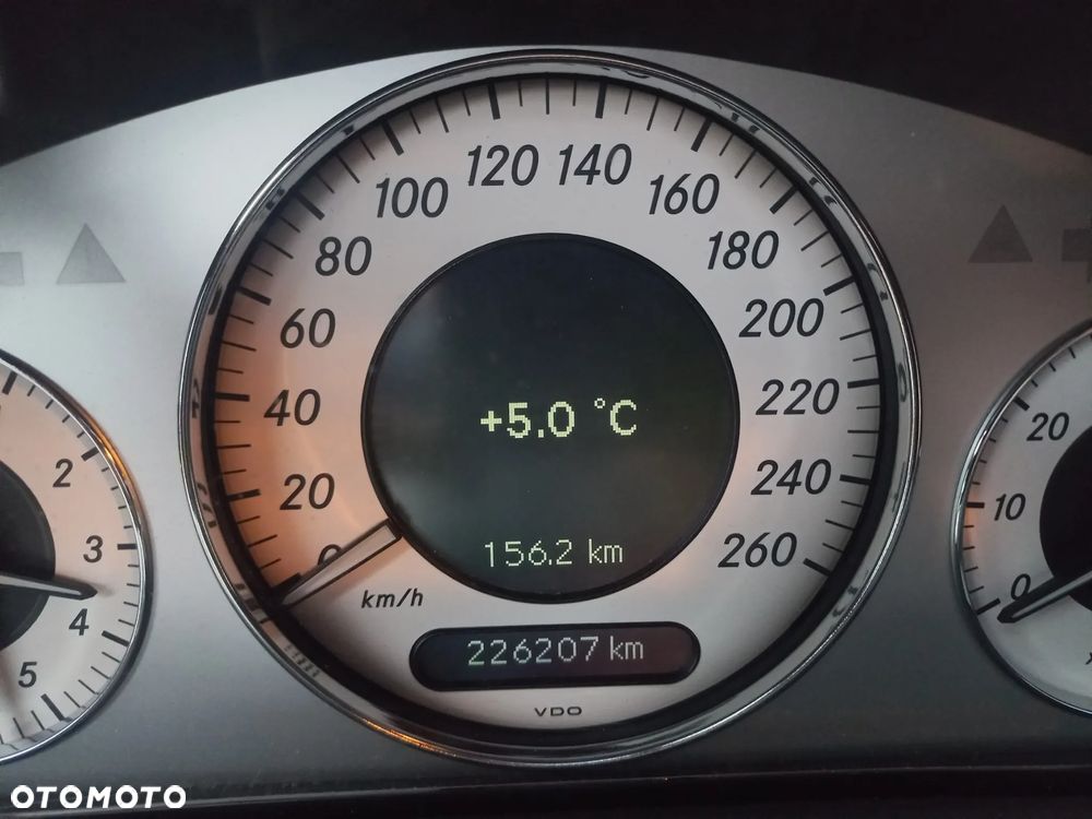 Mercedes-Benz CLK 200 Kompressor Avantgarde - 8