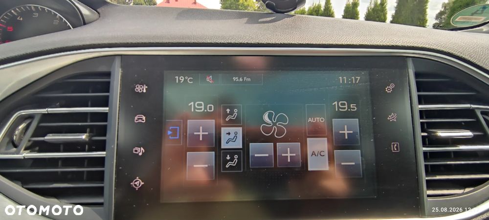 Peugeot 308 BlueHDi FAP 120 EAT6 Stop & Start Allure - 9