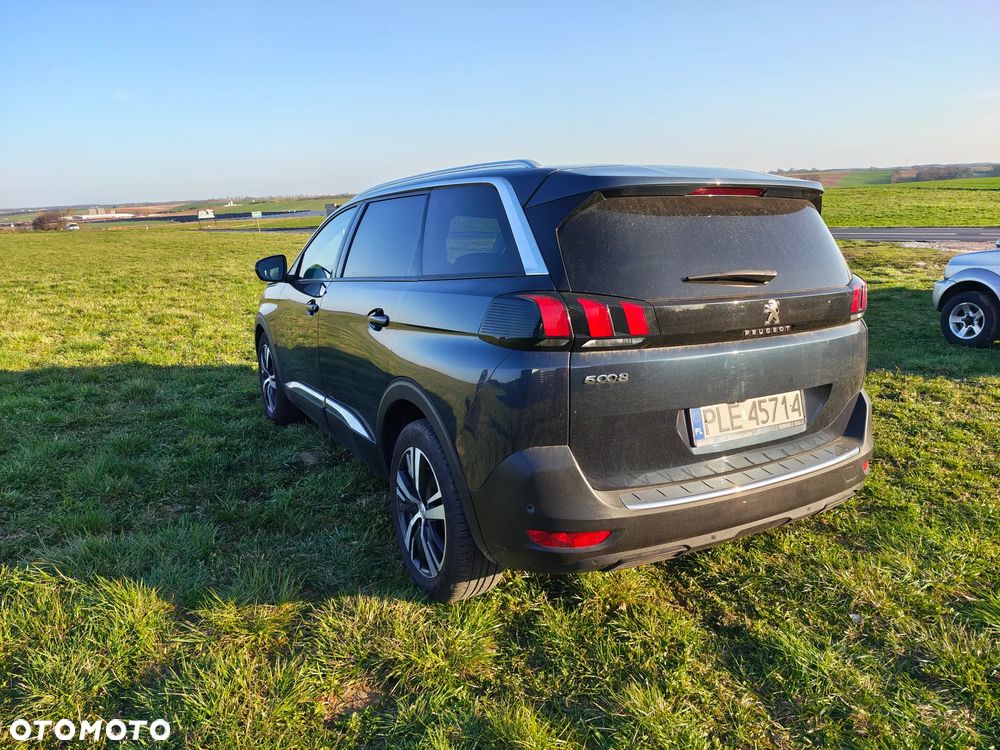 Peugeot 5008 - 4