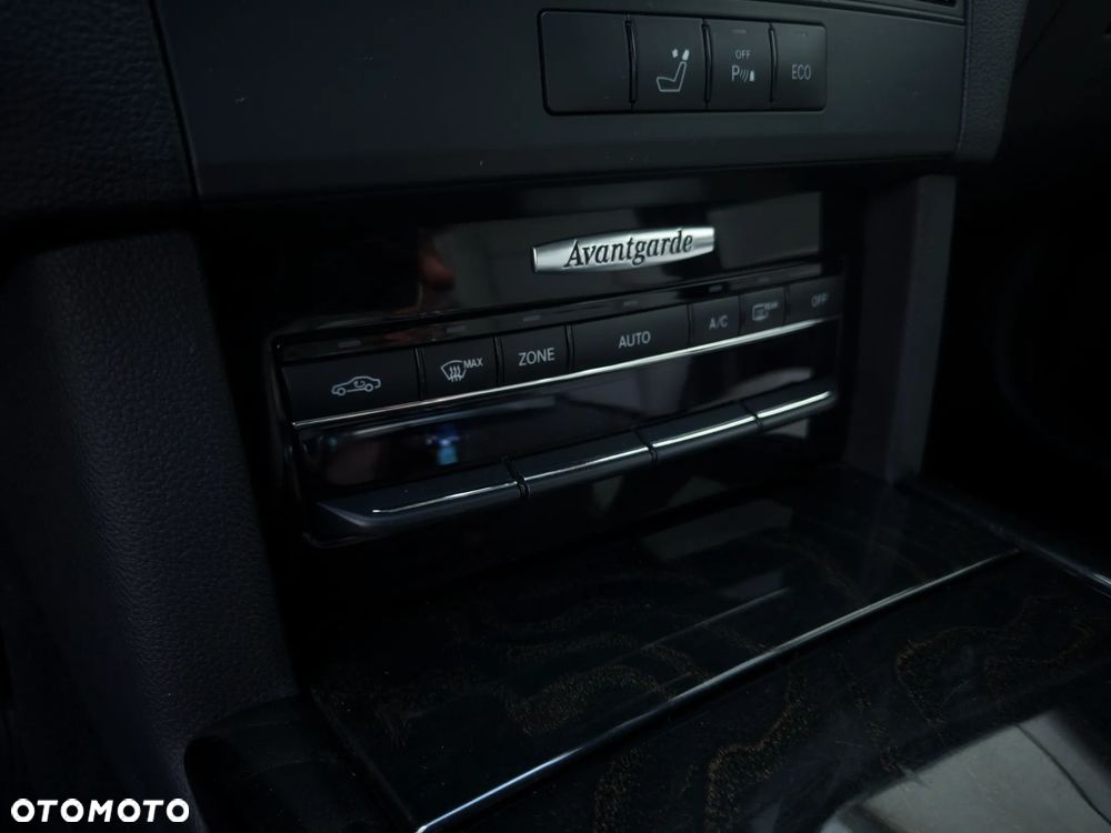 Mercedes-Benz Klasa E 220 BlueTEC 9G-TRONIC Avantgarde - 19