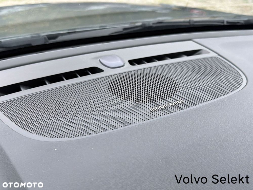 Volvo XC 40 - 26