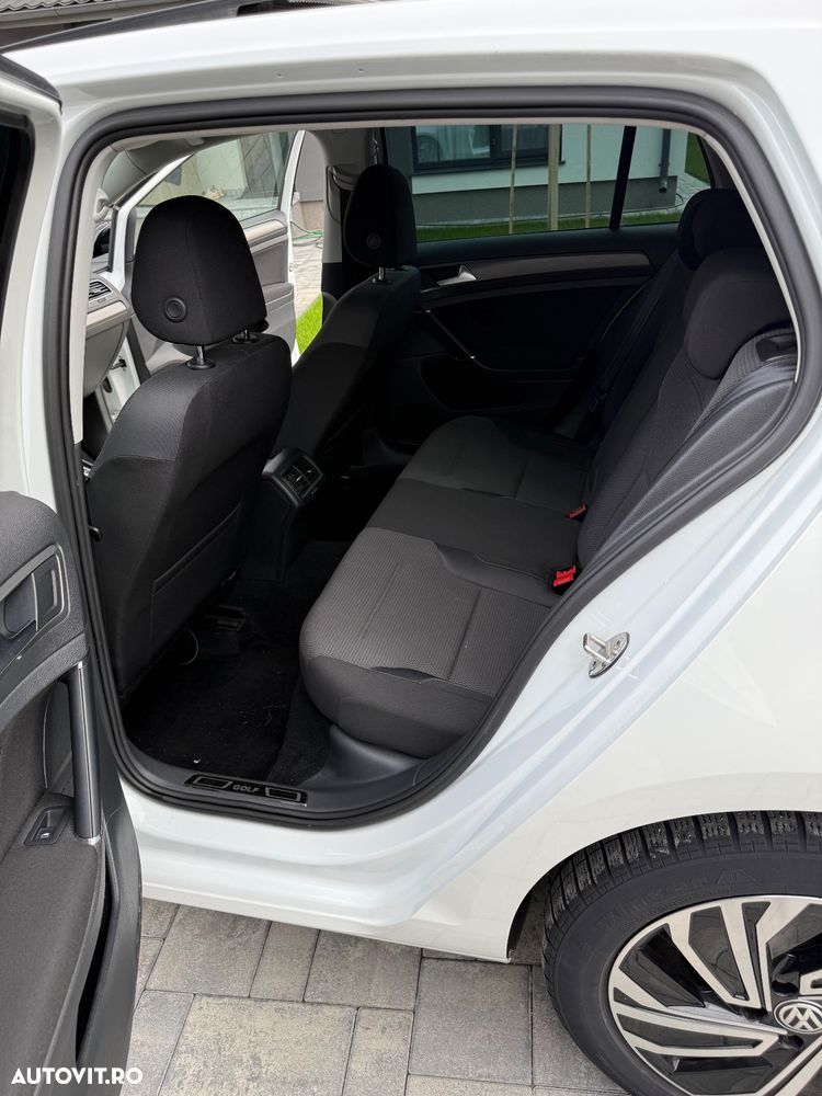 Volkswagen Golf 1.6 TDI DPF BMT DSG Comfortline - 22