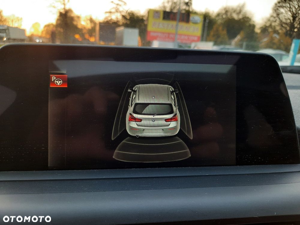 BMW Seria 1 120i M Sport - 33