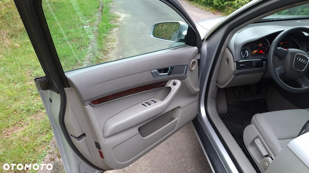 Audi A6 - 6