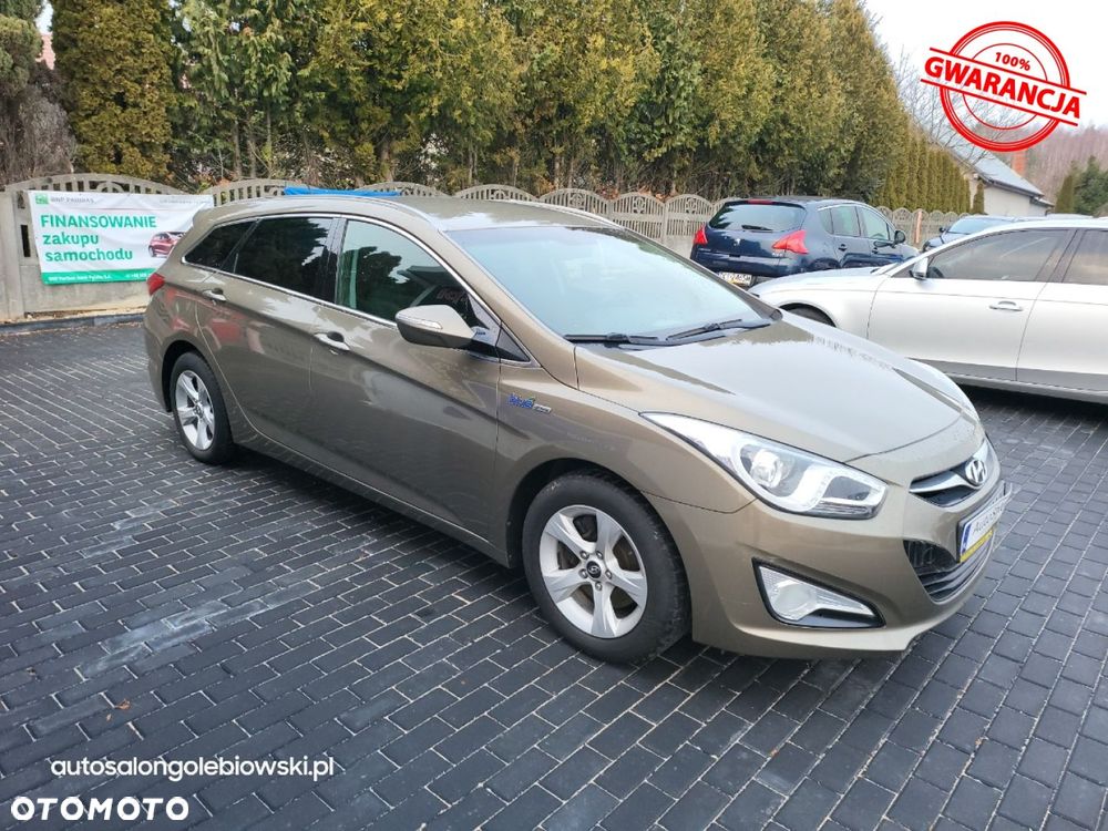 Hyundai i40 Kombi blue 1.6 Family+ - 12