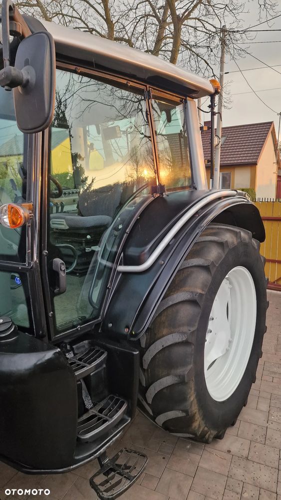 Valtra N121 HiTech, 130 koni, SISU 4cyl TURBO INTECOOLER, 141, 111, 101 - 29