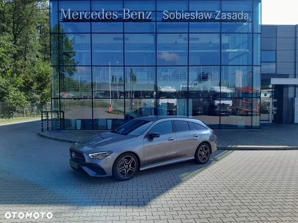 Mercedes-Benz CLA 200 7G-DCT