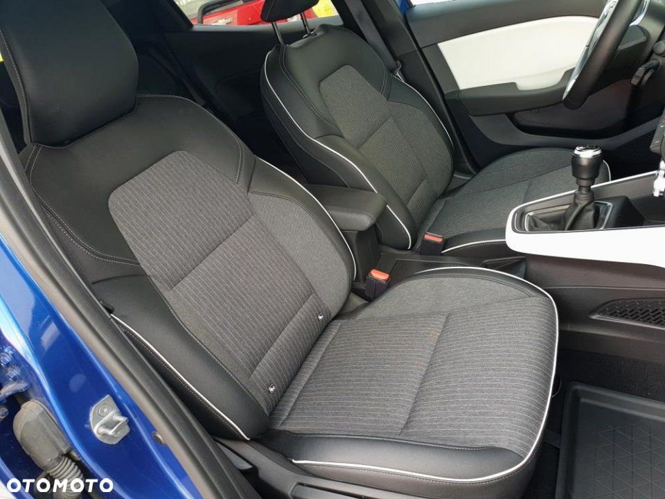 Renault Clio - 12