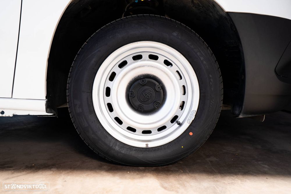 Toyota Proace City L1 1.5 - 9