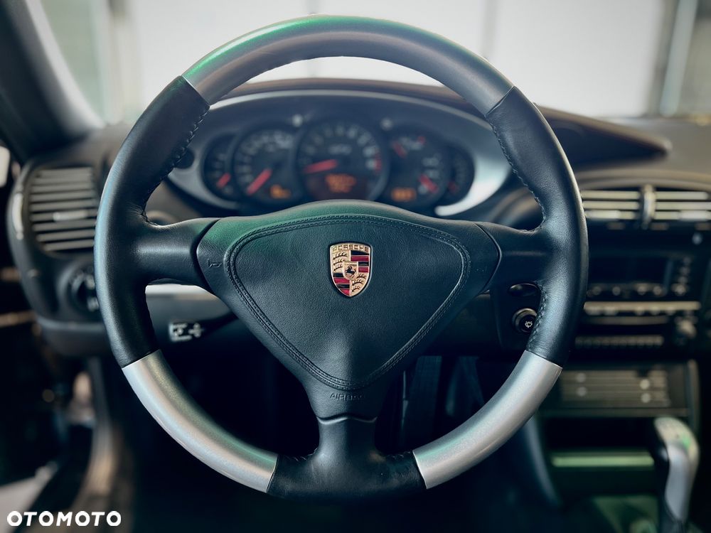 Porsche 911 GT3 - 10