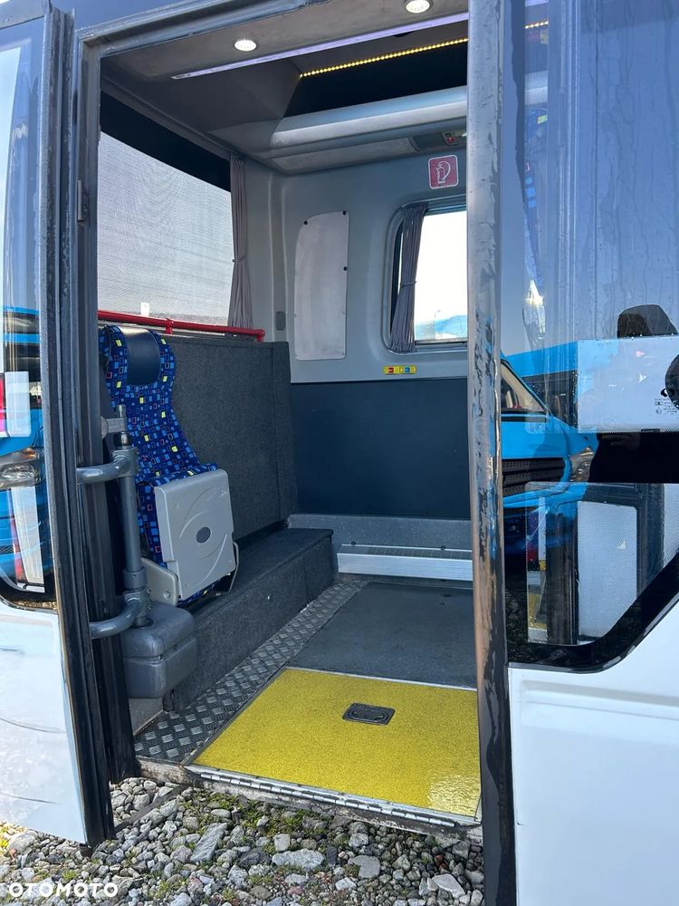 Mercedes-Benz Sprinter 519 - 14