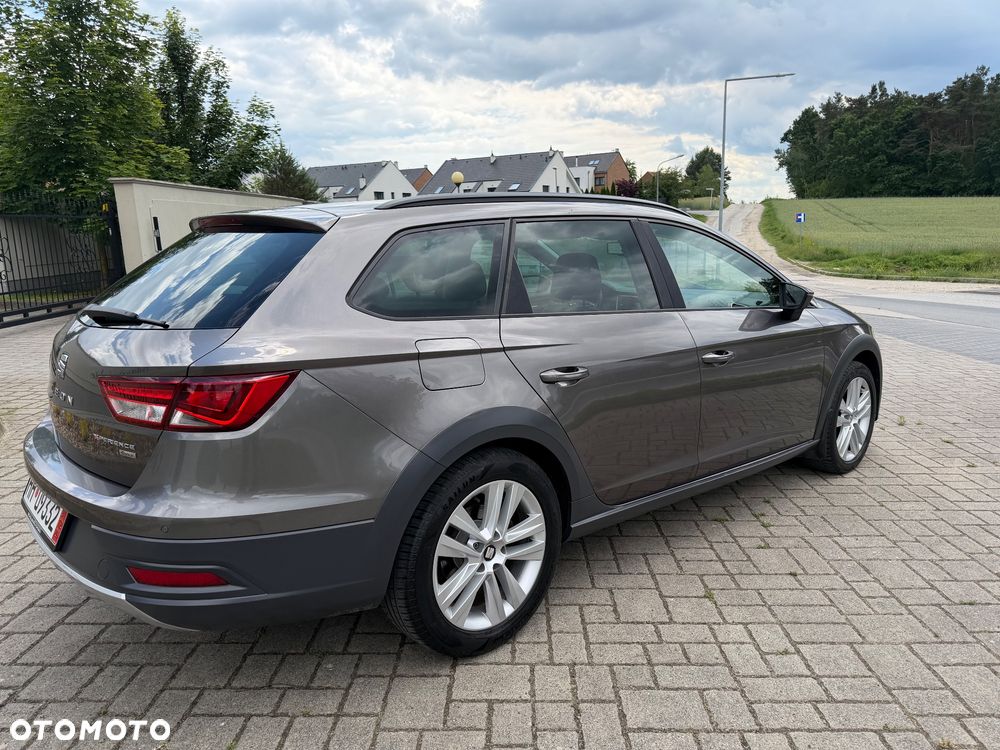 Seat Leon Sportstourer 1.6 TDI Start&Stop X-Perience - 10