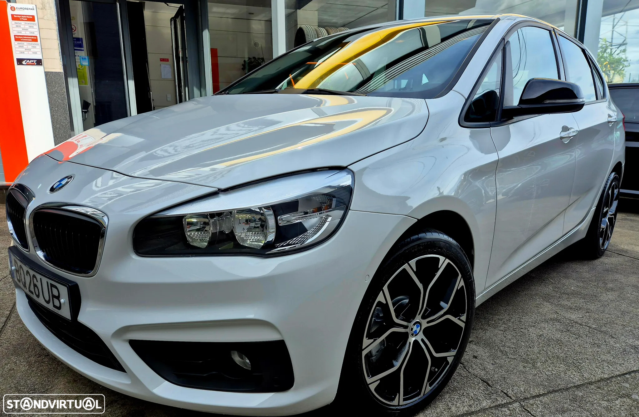 BMW 218 Active Tourer i Line Sport - 2