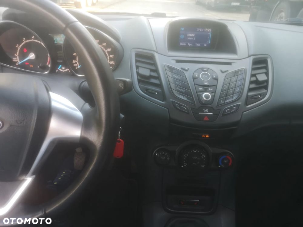 Ford Fiesta 1.25 Champions Edition - 16