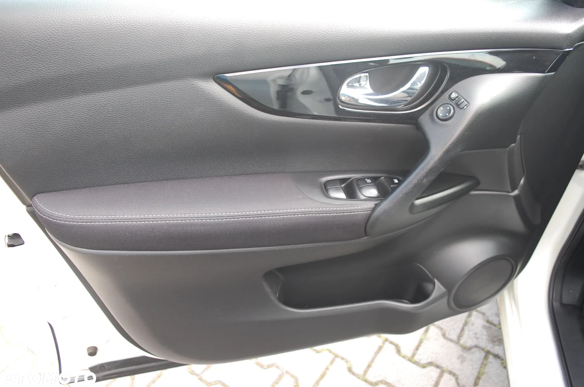Nissan Qashqai 1.6 dCi 4 x 4 DPF acenta - 32