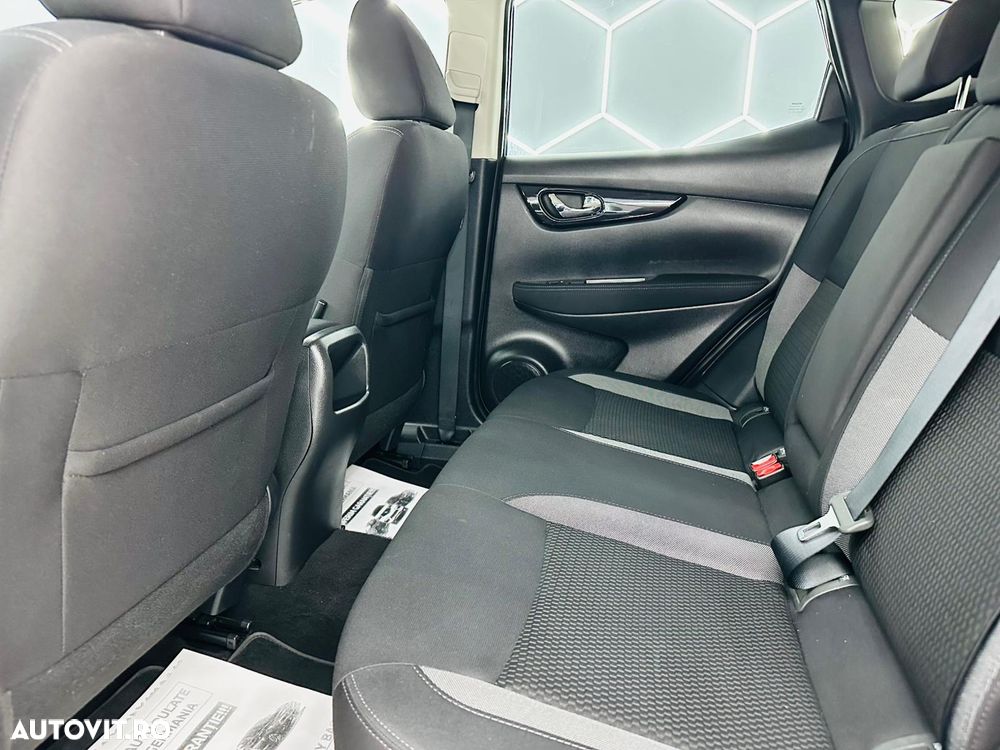Nissan Qashqai 1.6 DCI Xtronic N-Connecta - 15