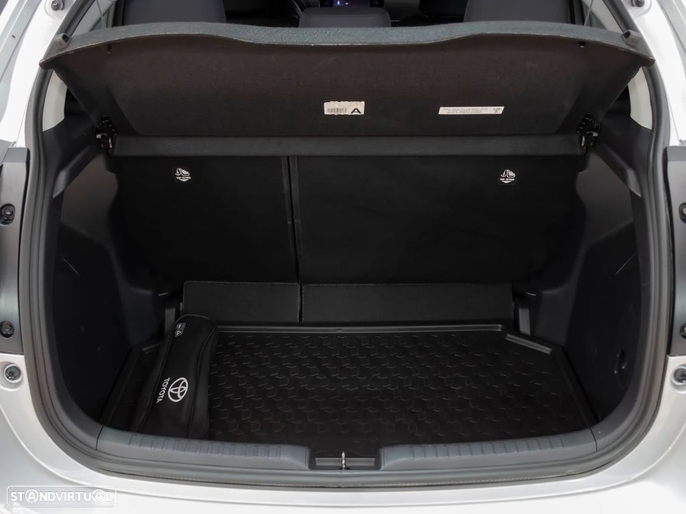 Toyota Yaris 1.5 HDF Comfort Plus - 8