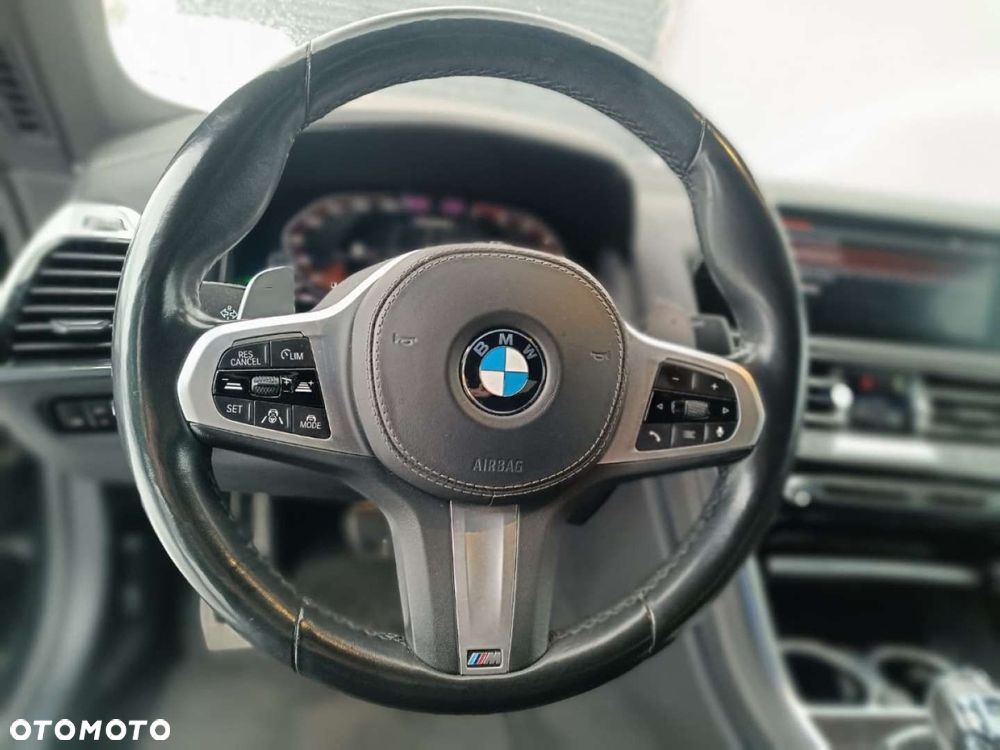 BMW Seria 8 - 8