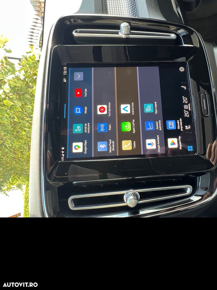 Volvo XC 40 Recharge Twin Motor AWD Plus - 11