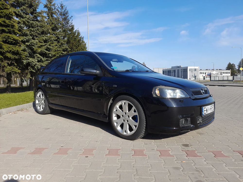 Opel Astra 2.0 Turbo OPC - 1