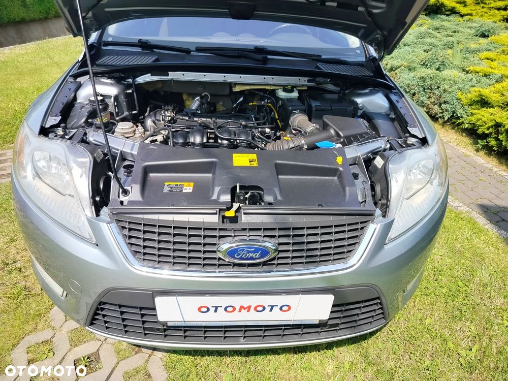 Ford Mondeo 1.6 Ghia X - 40