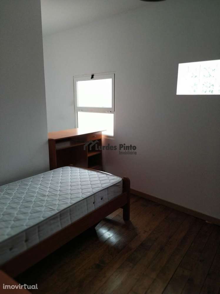 Dois Prédios com seis apartamentos em Castelo Branco - Grande imagem: 4/38