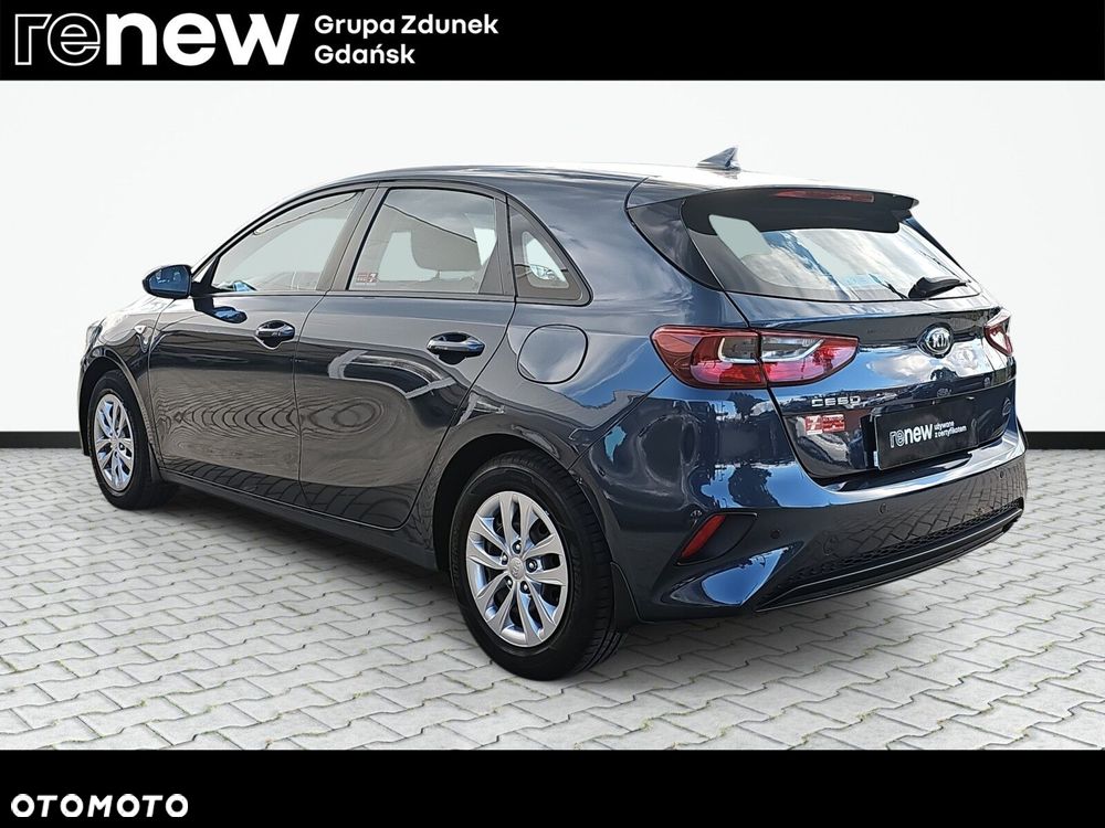 Kia Ceed - 8