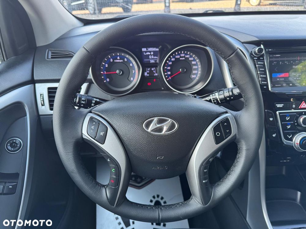 Hyundai i30 - 19