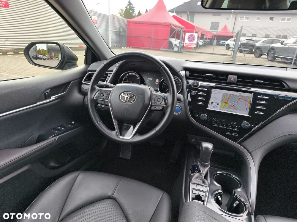 Toyota Camry 2.5 Hybrid Comfort CVT - 9