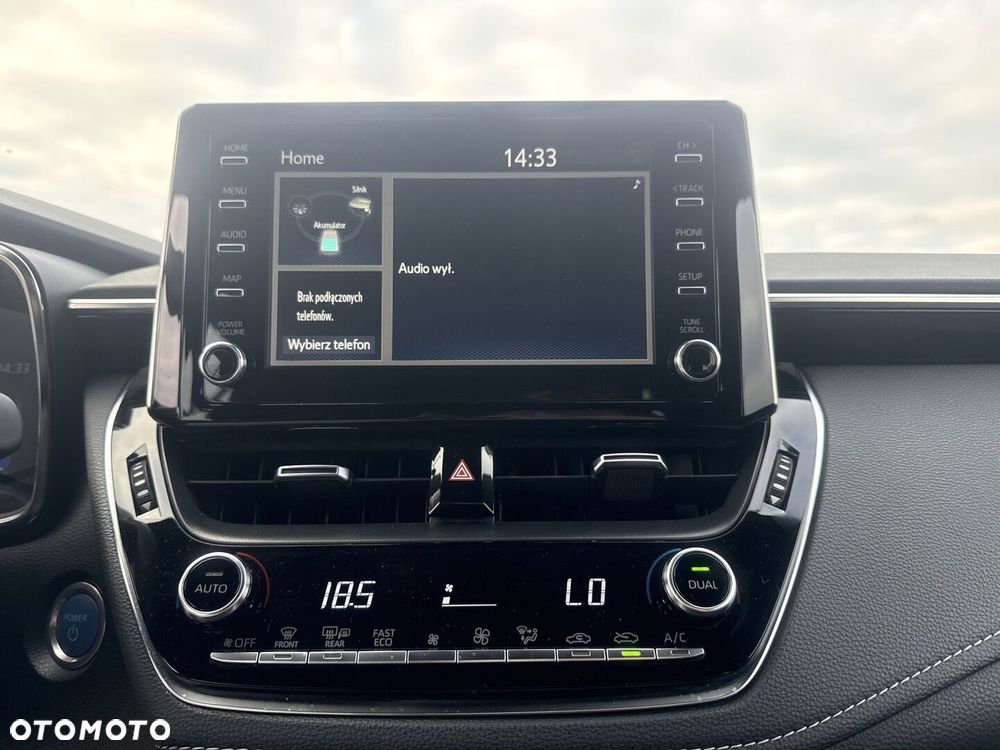 Toyota Corolla 1.8 Hybrid Comfort - 22